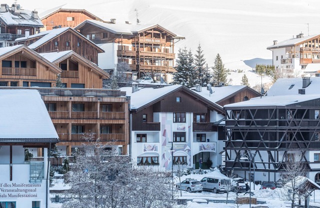 Cozy Apartment Dolomieu 21 with Mountain View & Wi-Fi; Parking Available