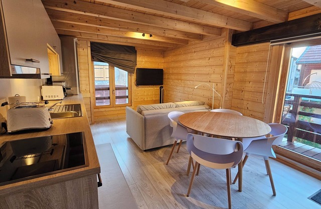 Appartement douillet près de la gare, avec balcon sur rue calme