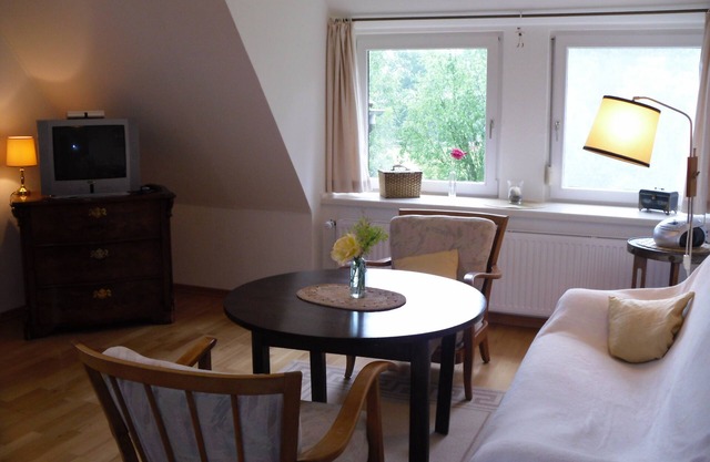 appartement confortable dans une maison au toit de chaume dans une idylle rurale