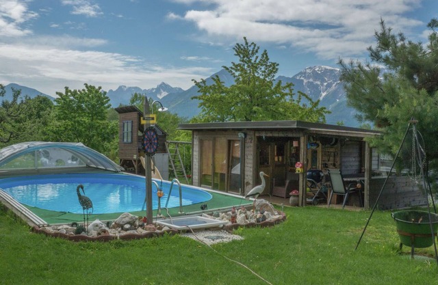 Appartement douillet à Lukowitz avec piscine