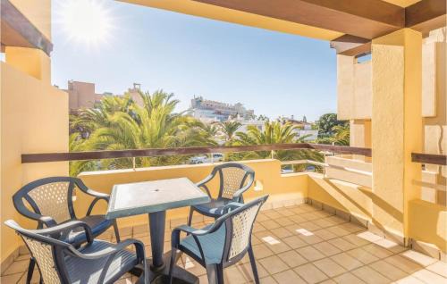 Cozy Apartment In Roquetas De Mar