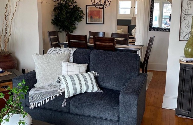 Cozy apartment in the heart of downtown Tomah