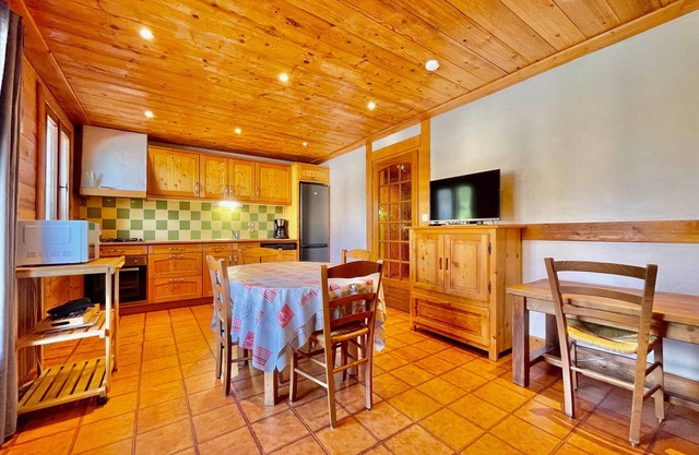 Appartement cosy au pied des pistes, balcon, parking