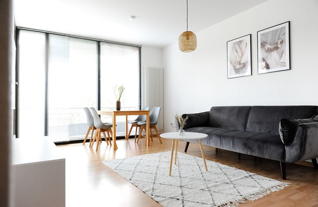 Cozy apartment with a beautiful sunny balcony