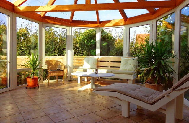 Appartement confortable avec jardin d'hiver, cheminée et terrasse grill ...