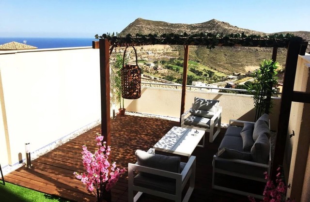 Appartement confortable avec une vue magnifique pour 2-4 personnes