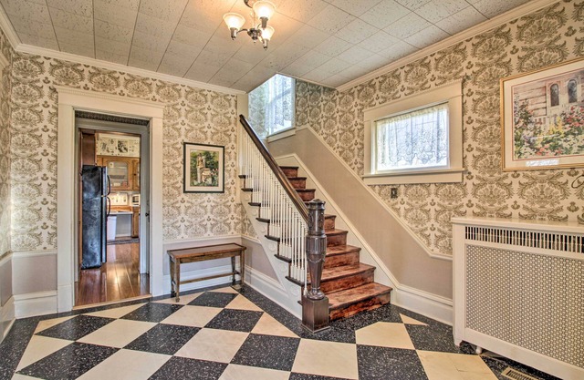 Cozy Appleton Getaway w/ Screened-in Porch + Yard!