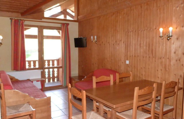 Apartamento Lanslevillard, 2 dormitorios, 6 personas