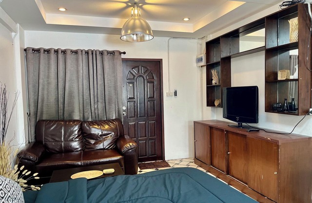 Cozy Apt near Nimman / 7-11 Below / Fast Wi-Fi / Prime Location