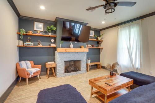 Cozy Arabi Home with Yard about 6 Mi to French Quarter!