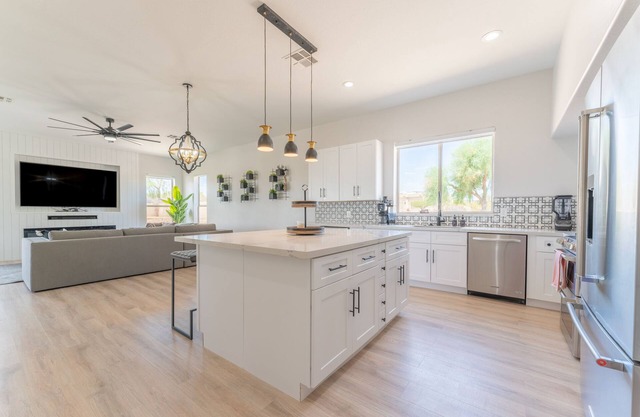 Cozy Arizona home great for family’s or a fun trip! near Scottsdale! with a pool