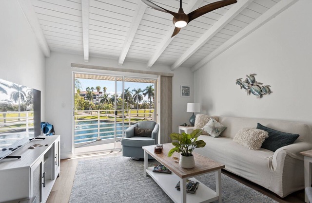 Stylish & Prime Location!