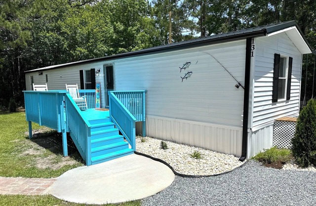 Cozy Beach Home w/ Fire Pit, Grill & Outdoor Swings—8 min from Surf City Pier!
