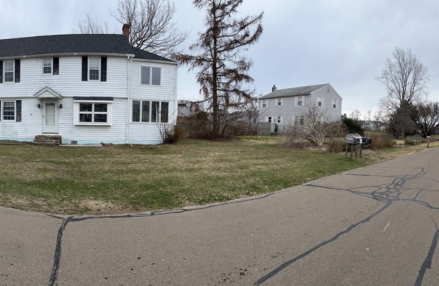 Cozy Beach House - 5 min walk! to Knollwood Beach