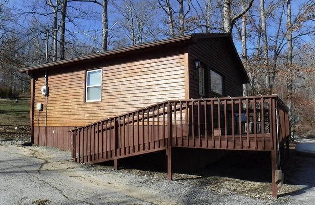 cabin # 23 une chambre confortable situé sur le lac Patoka dans le sud de l'Indiana