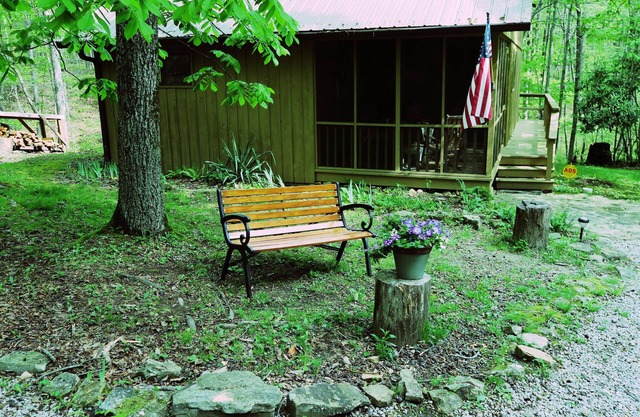Cabane confortable dans les falaises (VRBO # 478732)