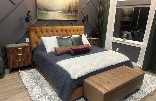 Cozy cabin in lovely Longview with WiFi, AC