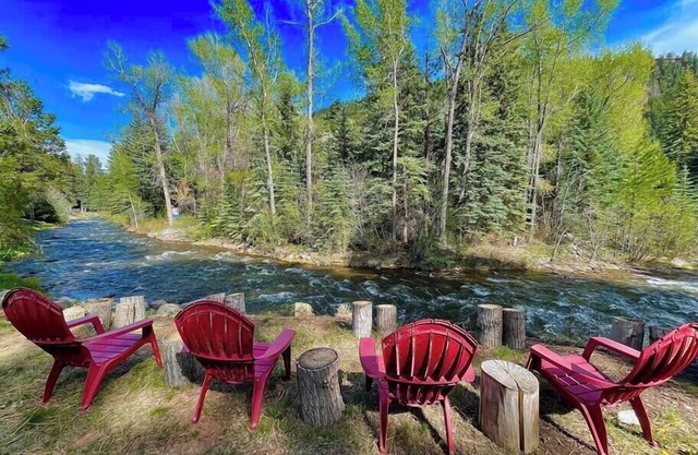 Log Cabin sur la rivière de la Floride, à 15 minutes de Durango
