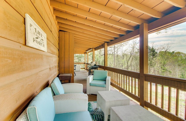 Cozy Cabin w/ Grill & Fire Pit By Dale Hollow Lake