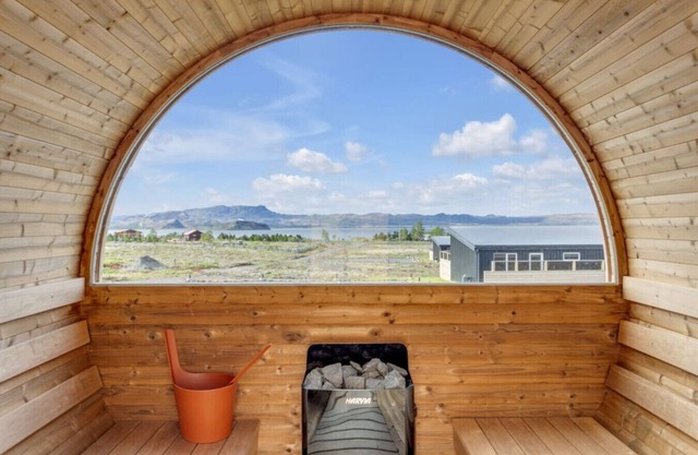 Cozy Cabin w/ Hot Tub & Sauna - Ultimate Retreat