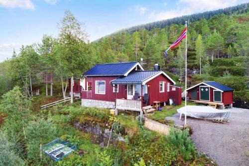 Cozy cabin with a great view