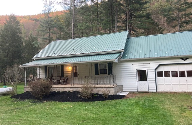 Cozy cabin with AC in phenomenal Waterville
