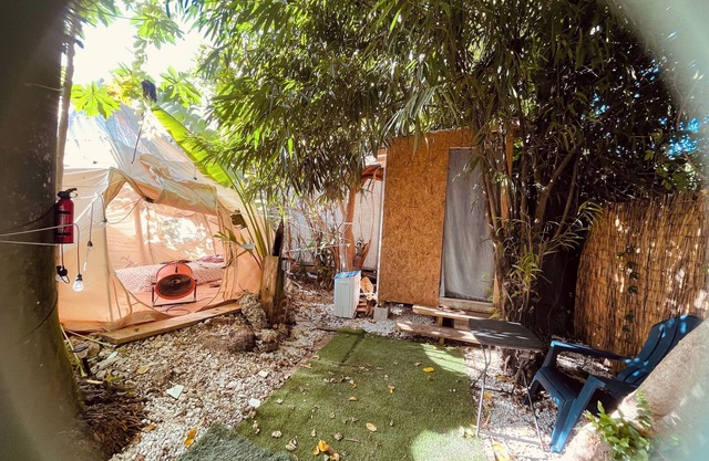 Cozy campground in amazing Homestead with WiFi access