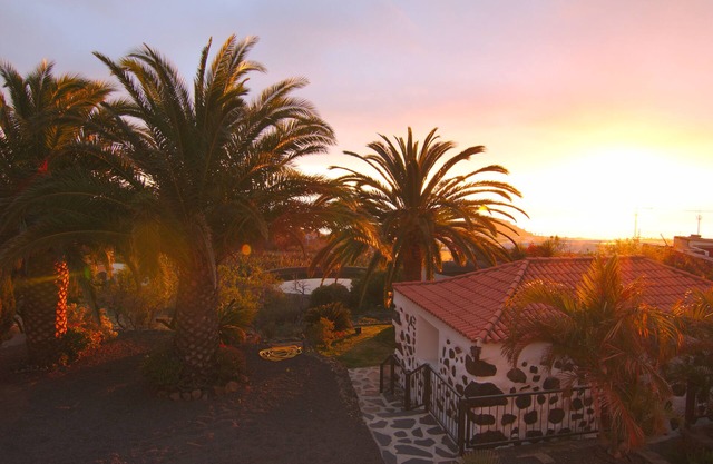 maison de campagne canarienne confortable avec vue sur la mer, le coucher du soleil et les étoiles