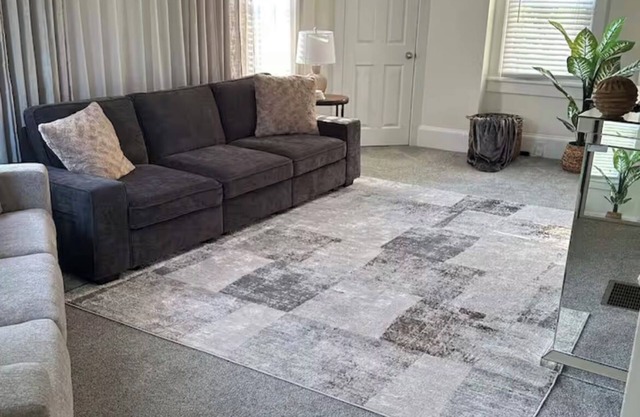 Cozy Cape Cod in lovely Allentown with modern amenities