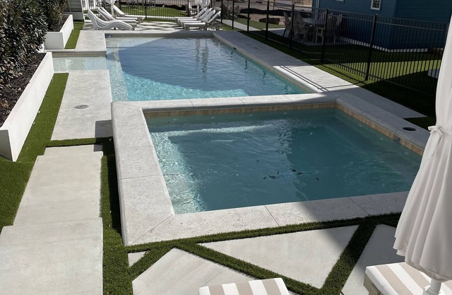 Cozy Carlton Landing Bungalow Sleeps 6 w/private Pool and Hot Tub
