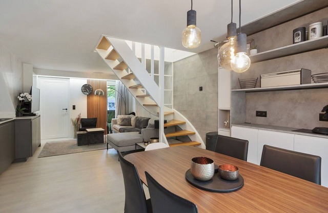Chalet cosy – jardin, rando & télétravail HD Wifi, Houthalen, Genk