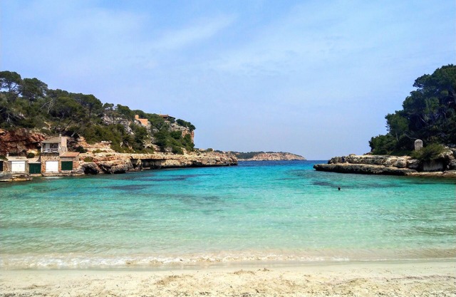 Chalet confortable directement sur la mer, endroit calme, impasse, vue mer, max 4 pers