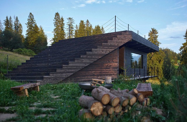 Cozy chalet with a fireplace, rooftop terrace with a breathtaking mountain view.