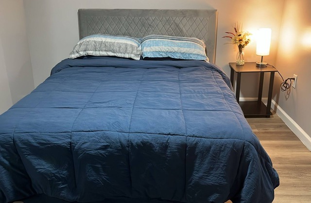 Cozy &Charming room E !