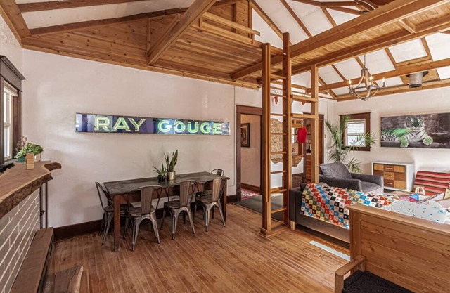 Ray Gouge's 3br 2ba Pocatello Art House