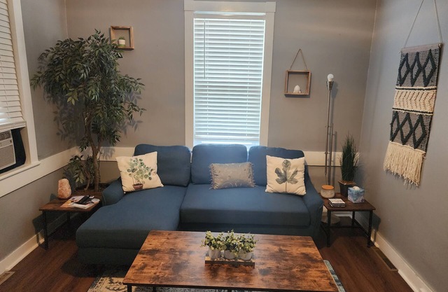 Cozy & Clean in the heart of Manheim Borough Lancaster County.