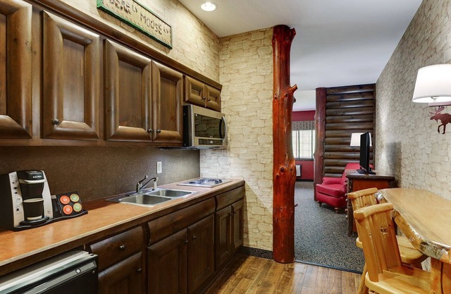 Cozy Columbia Stay w/ Rustic-Charm Suites & Modern Amenities | 3 Units