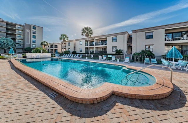 Cozy & Comfortable Sea Club Condo Across the street from the Beach