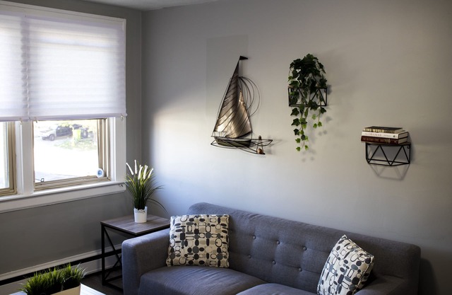 Cozy & Comfy 1 Bedroom Apartment Downtown Sault, ON