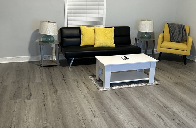 Cozy Condo/ Centrally Located