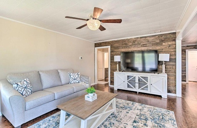 Cozy, Convenient Sherman Home with Private Yard