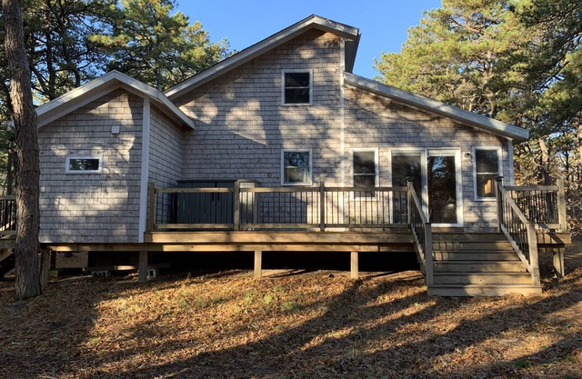 Chalet confortable 3/4 mile du port de Oak Bluffs