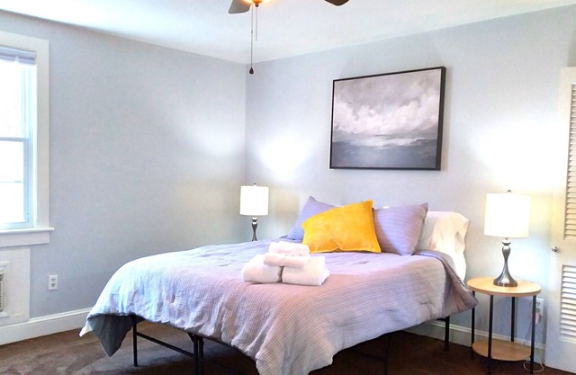 Cozy Cottage- Close to Old Towne, Ft. Lee, Battlefield, VSU + more