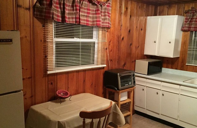 Cottage confortable juste à côté de la rue principale (sud de l'Indiana)