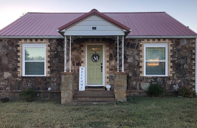 The perfect get away! Marie's House across from Subiaco Academy.