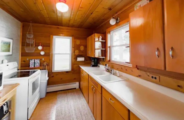 Cozy cottage on Otsego Lake