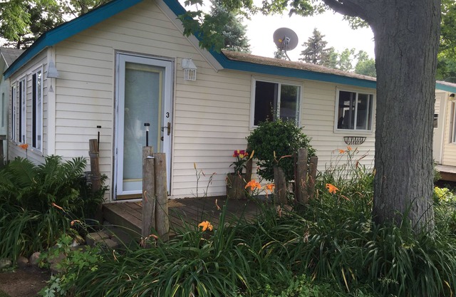 Cottage confortable avec vue sur le lac Huron # 3