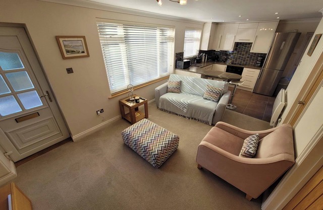 Cozy Cottage Retreat in Swansea