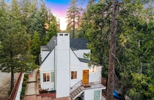Cozy Cottage w/ Lake Access near Village in Lake Arrowhead