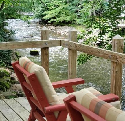 Cozy Creek Cottages